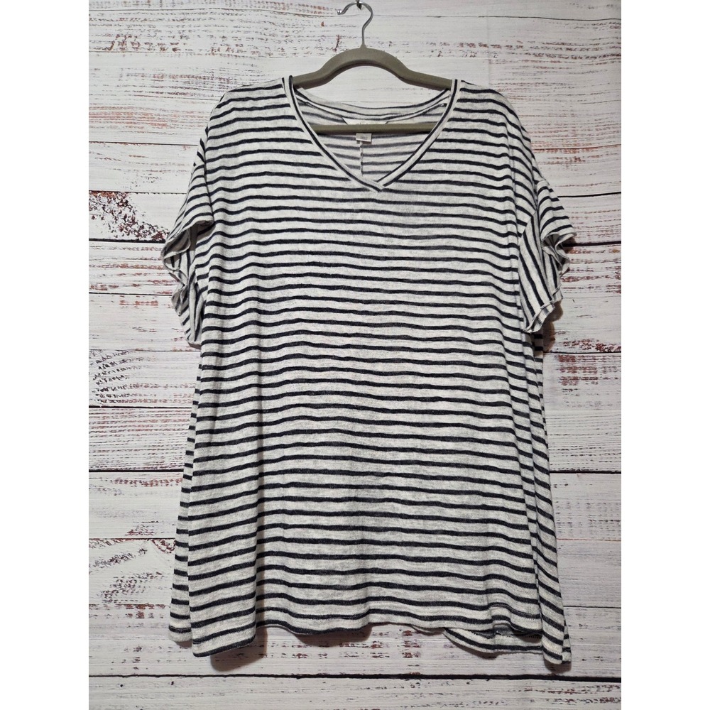 cj banks Womens 1X Striped V-Neck Short Sleeve Knit Top Black White Lightweight